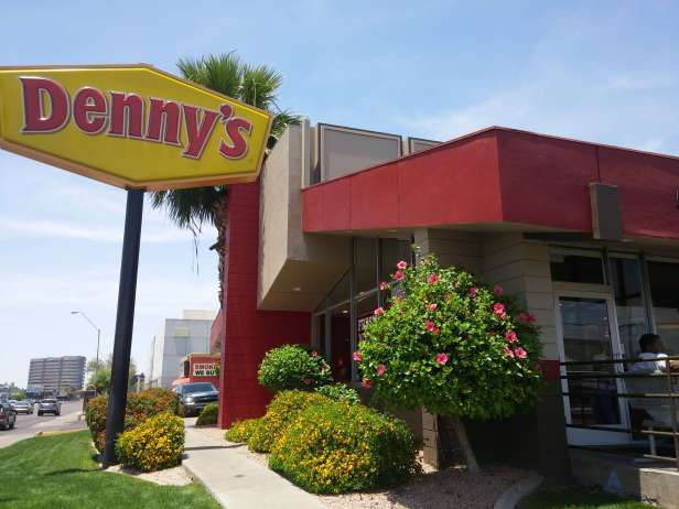 dennysexterior